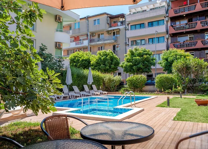 Milan Szálloda Primorszko